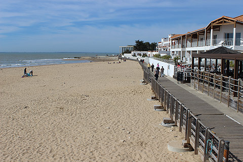 beach-promenade-2